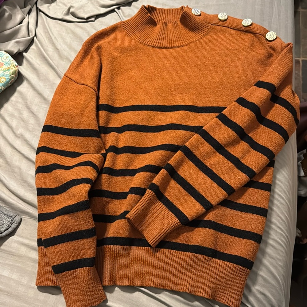 Women’s sweater
